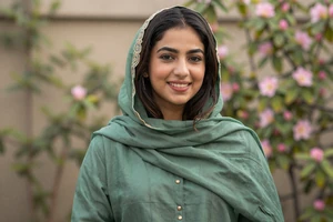 Pakistani woman looking for relationship on 92 Dating platform