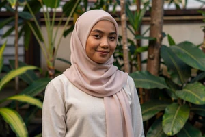 Malaysian woman seeking meaningful relationship on 92 Dating platform