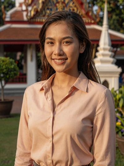 Asian woman Ploy from Bangkok seeking meaningful relationship