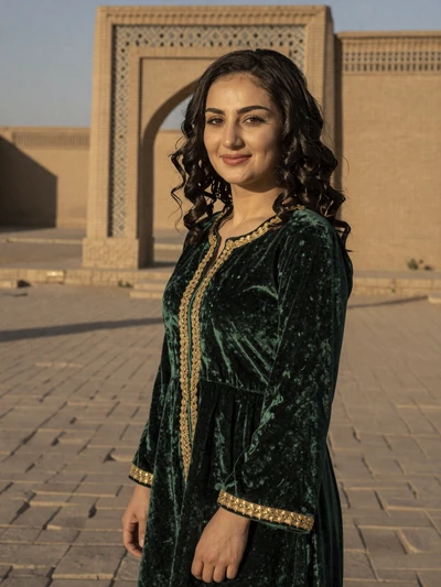 Tajik woman Parvina from Panjakent seeking meaningful relationship