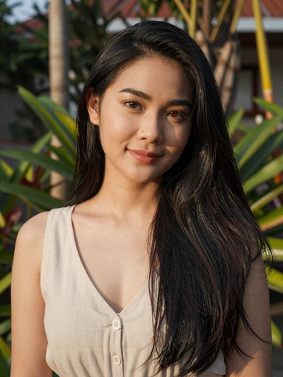 Asian woman Nida from Bangkok seeking meaningful relationship